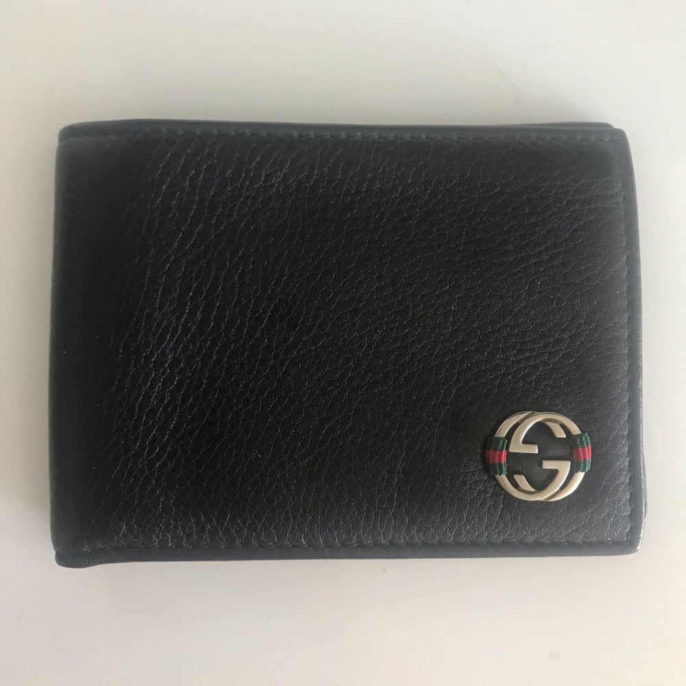 Authentic Gucci Leather Bi Fold Wallet